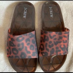j Crew pool slides, tortoise